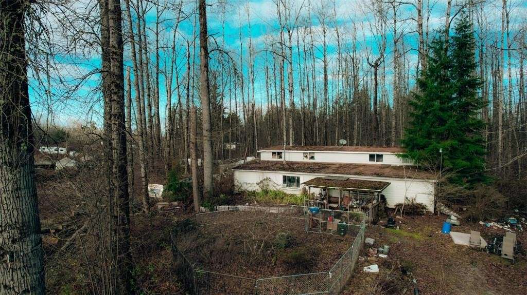 15.4 Acres of Recreational Land with Home for Sale in Kent, Washington