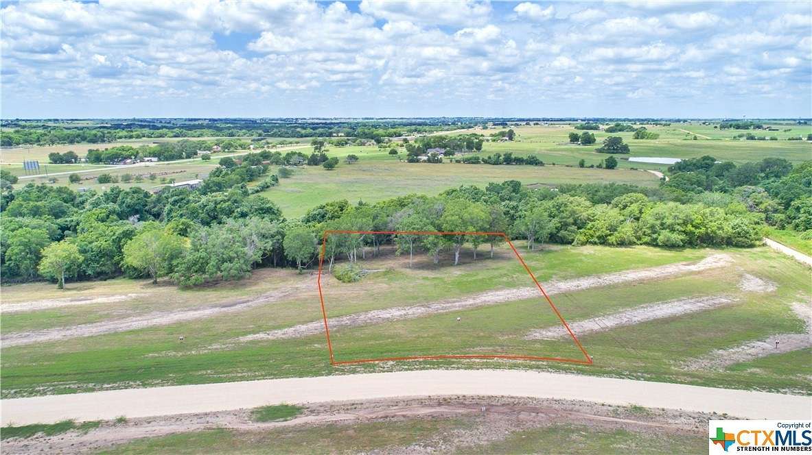 1.6 Acres of Residential Land for Sale in Shiner, Texas