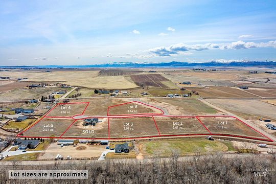 2 Acres of Residential Land with Home for Sale in Nampa, Idaho