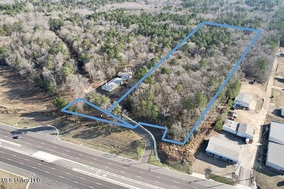 8 Acres of Commercial Land for Sale in Florence, Mississippi