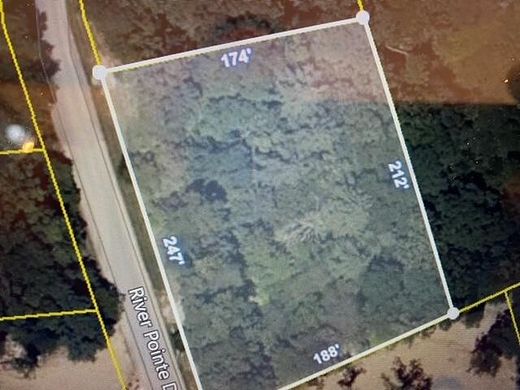 0.95 Acres of Residential Land for Sale in Greeneville, Tennessee