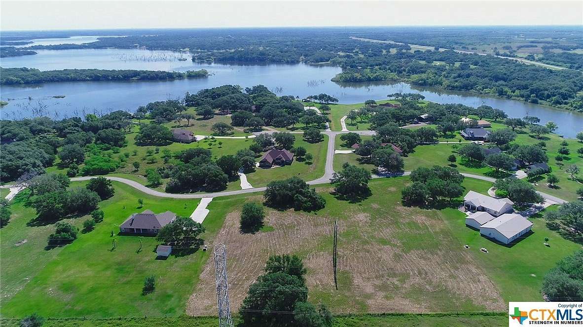 1.68 Acres of Residential Land for Sale in Victoria, Texas