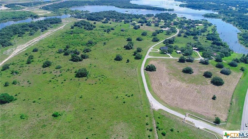 1.7 Acres of Residential Land for Sale in Victoria, Texas