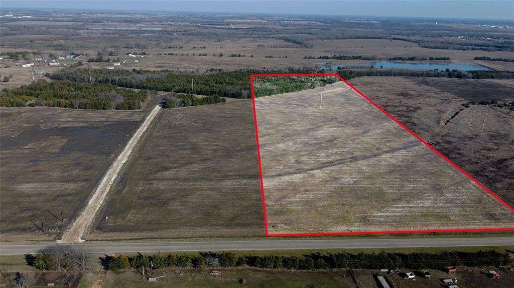 20 Acres of Land for Sale in Paris, Texas