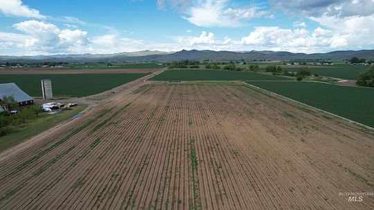73.5 Acres of Agricultural Land for Sale in Weiser, Idaho