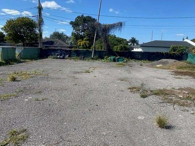 0.22 Acres of Commercial Land for Sale in Miami, Florida