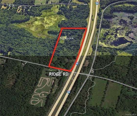 22 Acres of Mixed-Use Land for Sale in Montgomery, New York