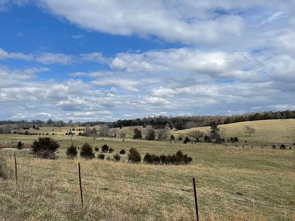 160 Acres of Land with Home for Sale in Thayer, Missouri