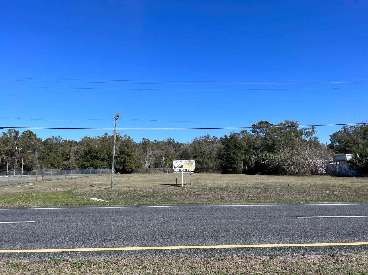 0.92 Acres of Commercial Land for Sale in Chiefland, Florida