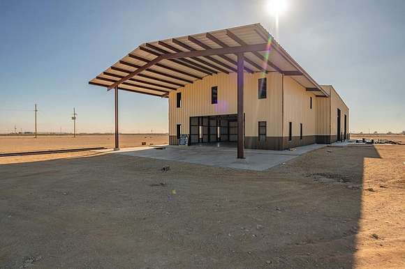 5 Acres of Improved Commercial Land for Sale in Odessa, Texas