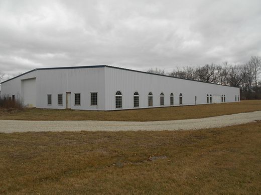 5.8 Acres of Improved Commercial Land for Sale in Paris, Illinois