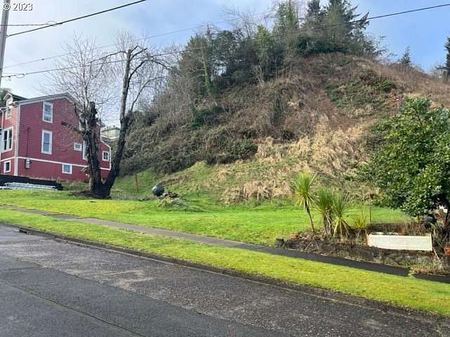 0.22 Acres of Residential Land for Sale in Astoria, Oregon