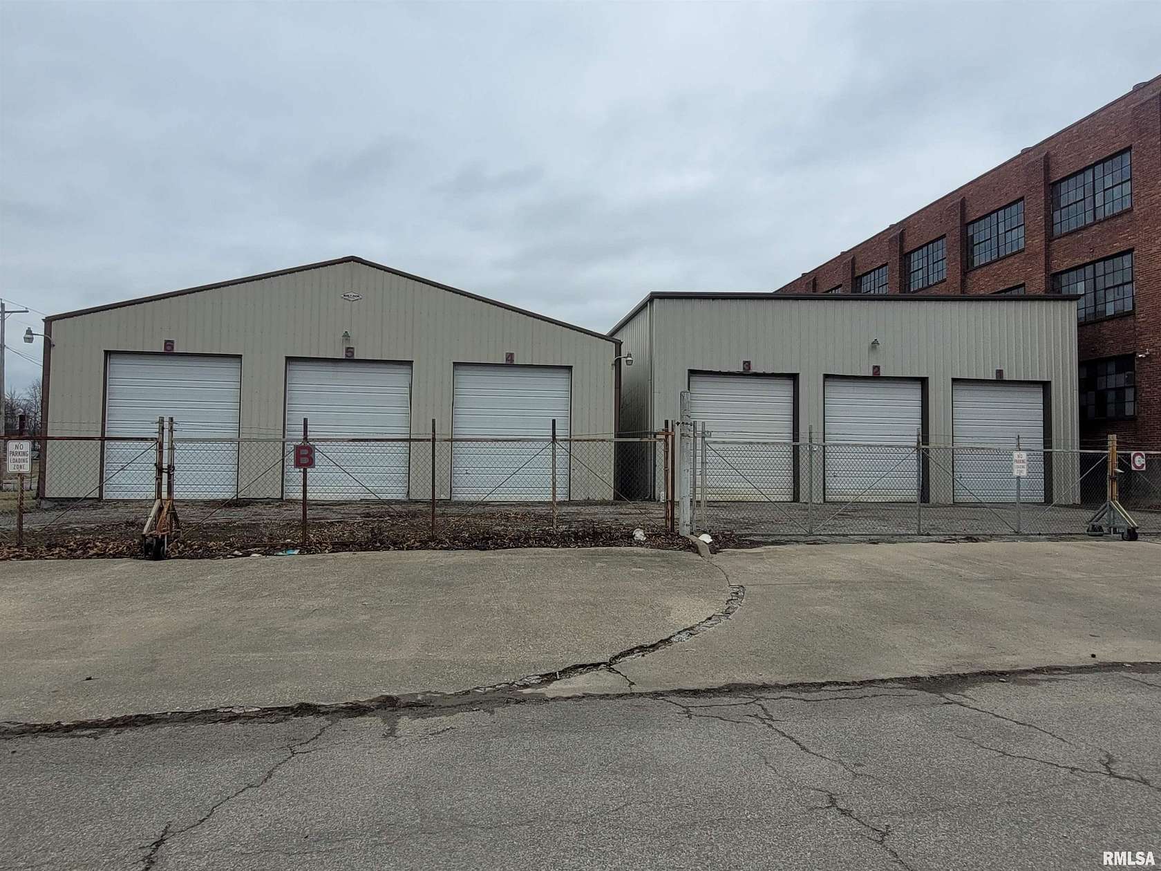 2.5 Acres of Commercial Land for Sale in Mount Vernon, Illinois