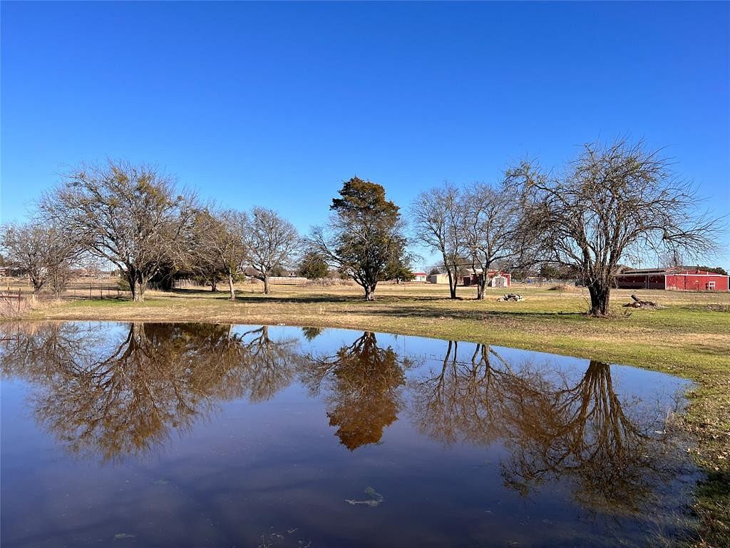 2.3 Acres of Residential Land for Sale in Midlothian, Texas