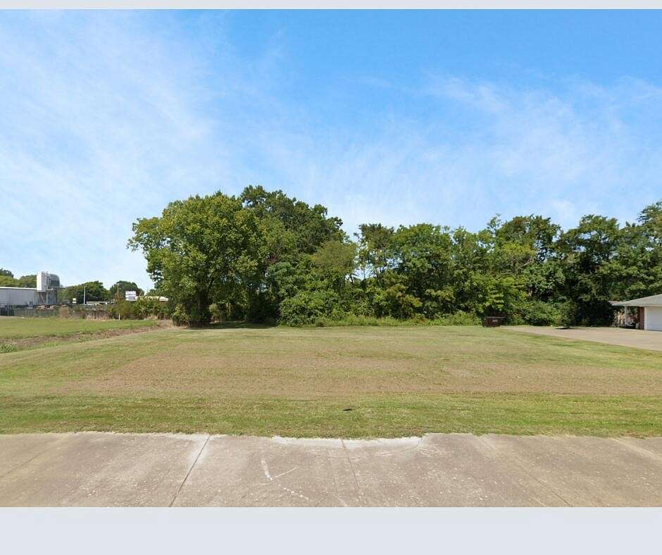 0.5 Acres of Commercial Land for Sale in Russellville, Arkansas