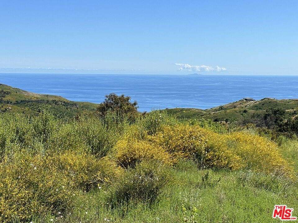 10.1 Acres of Land for Sale in Malibu, California