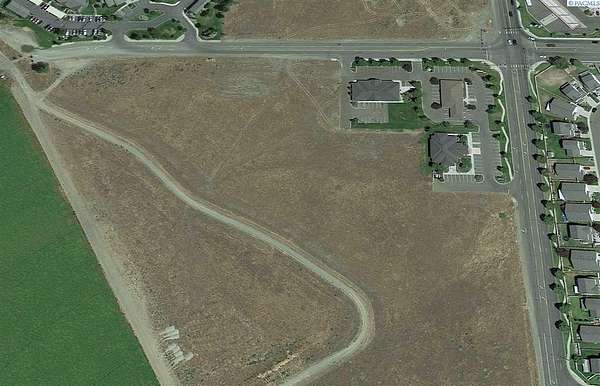 8 Acres of Commercial Land for Sale in Pasco, Washington