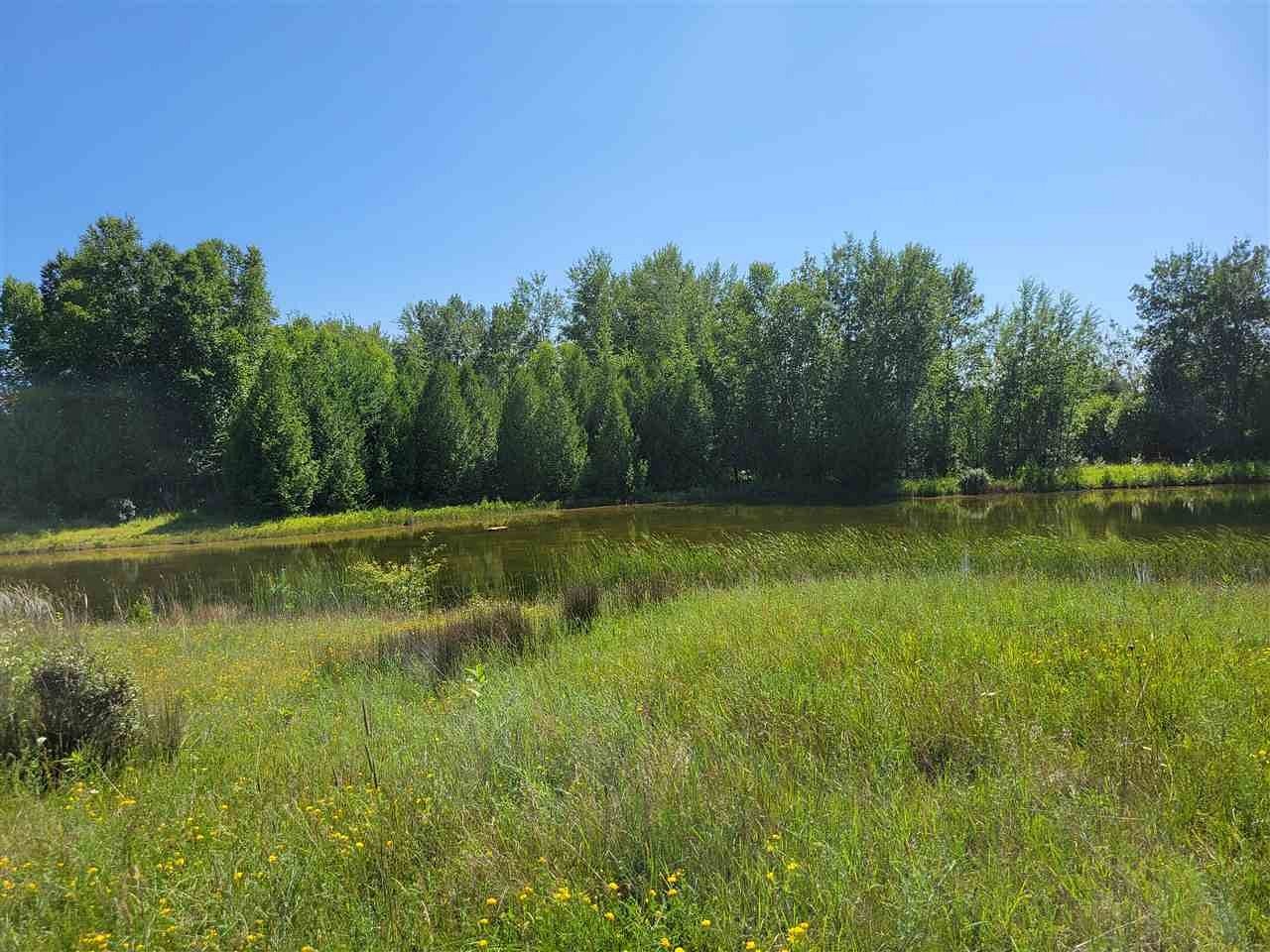 1.2 Acres of Residential Land for Sale in Charlevoix, Michigan