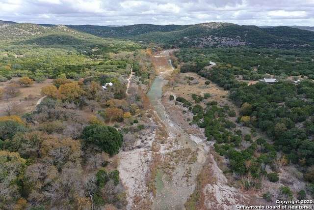 5.335 Acres of Residential Land for Sale in Uvalde, Texas