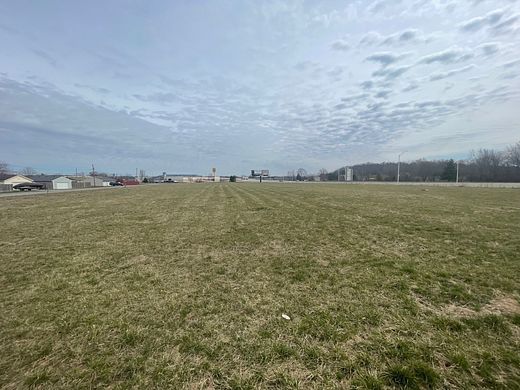 1.6 Acres of Commercial Land for Sale in Martinsville, Indiana