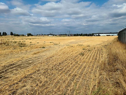 44 Acres of Commercial Land for Sale in Spokane, Washington