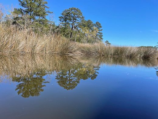 5.5 Acres of Land for Sale in Beaufort, North Carolina