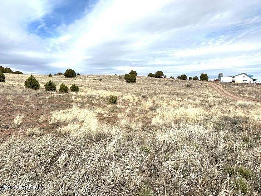 5.63 Acres of Land for Sale in Chino Valley, Arizona