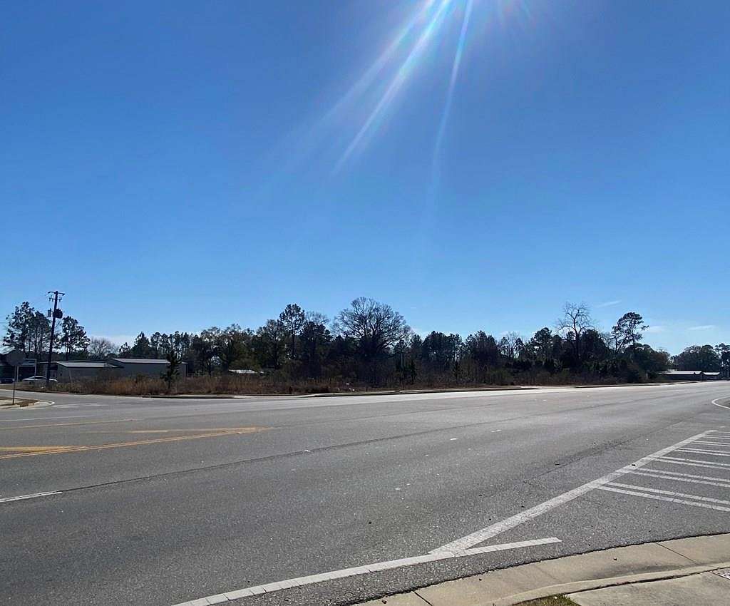 1.1 Acres of Commercial Land for Sale in Baxley, Georgia