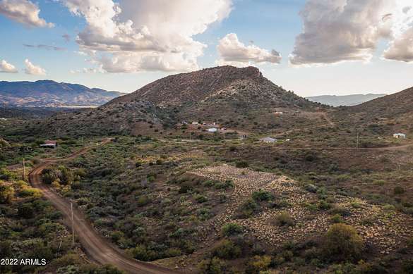 9.6 Acres of Land for Sale in Globe, Arizona