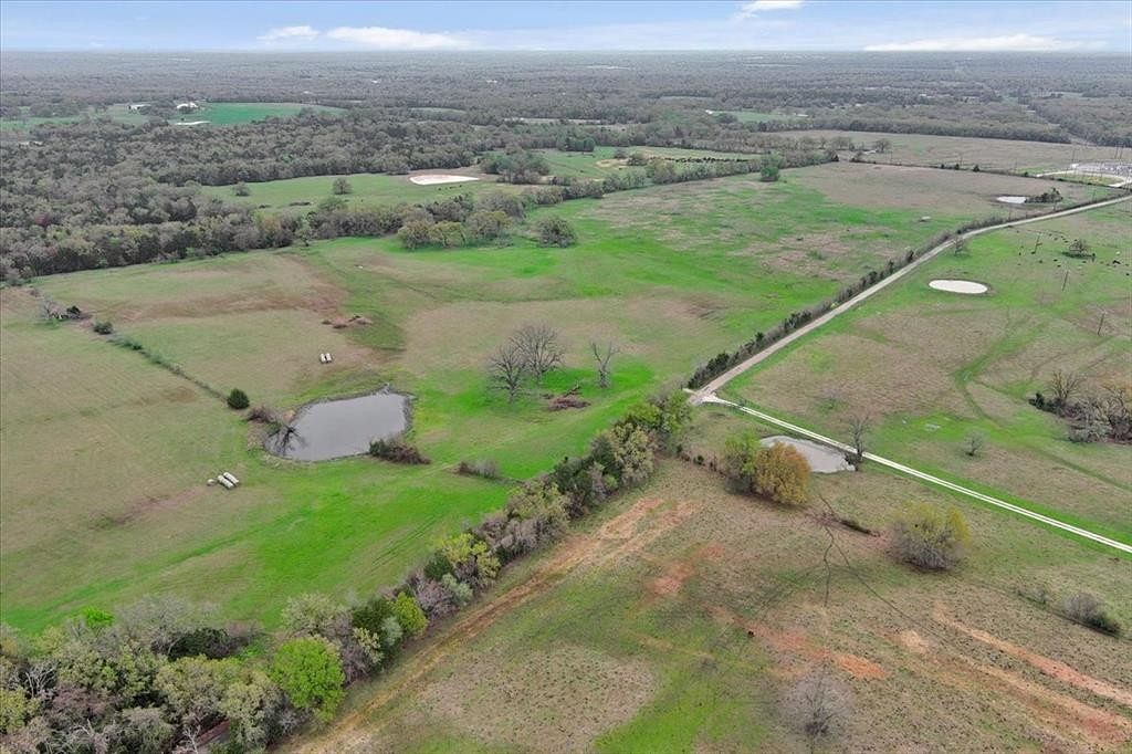 20.389 Acres of Land for Sale in Teague, Texas