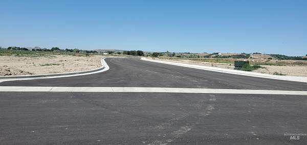 3 Acres of Mixed-Use Land for Sale in Ontario, Oregon