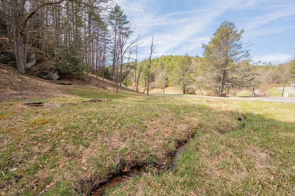 12 Acres of Land for Sale in Independence, Virginia