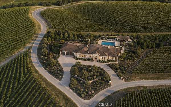 1 Acre of Residential Land for Sale in Paso Robles, California