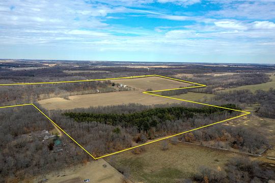 130 Acres of Land with Home for Sale in Oregon, Illinois
