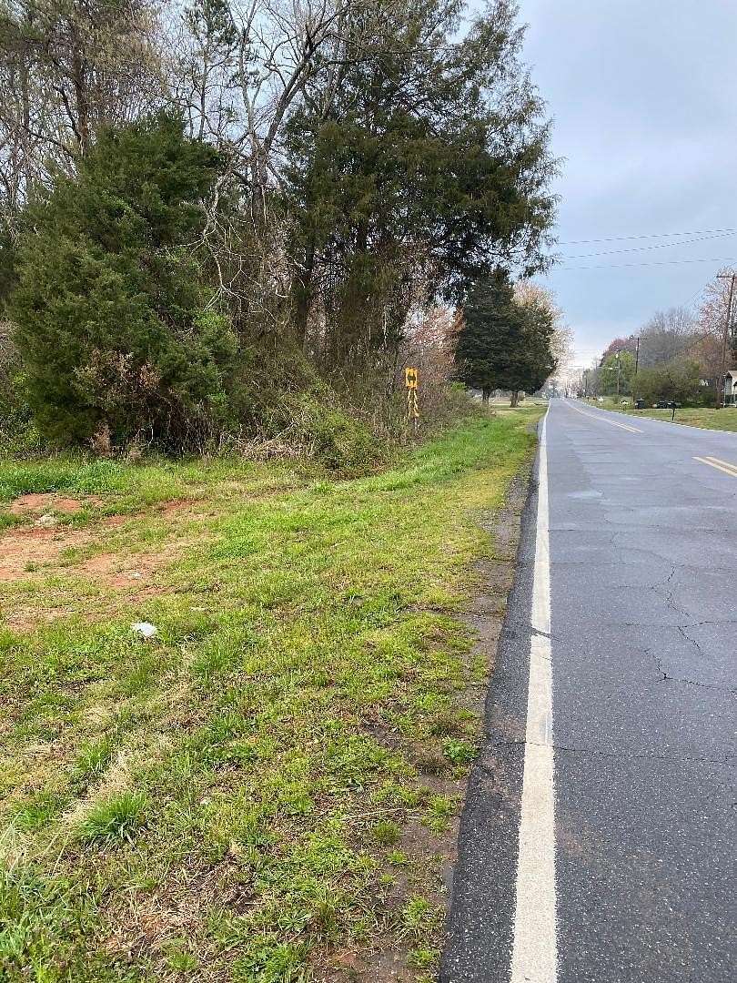 1 Acre of Residential Land for Sale in Statesville, North Carolina