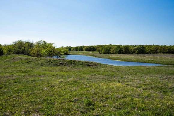 1,073 Acres of Land with Home for Sale in Nocona, Texas