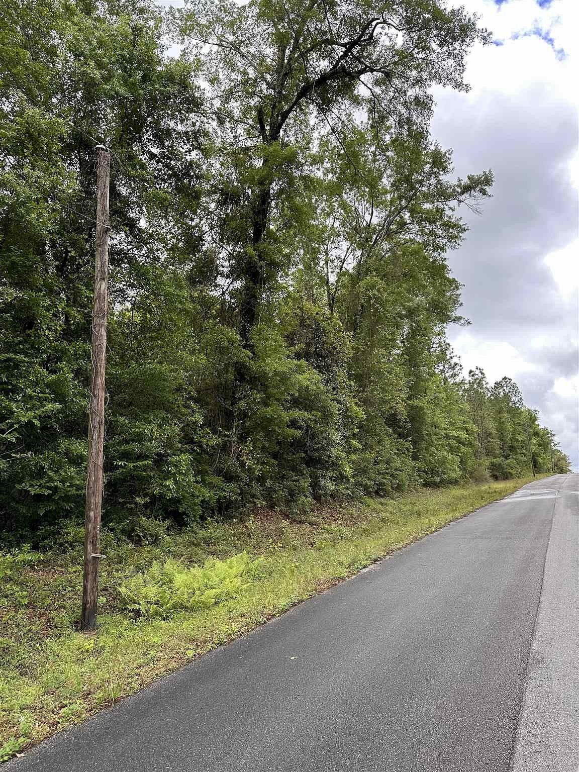 7 Acres of Land for Sale in Molino, Florida