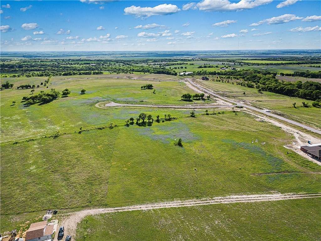 2.2 Acres of Residential Land for Sale in Hillsboro, Texas