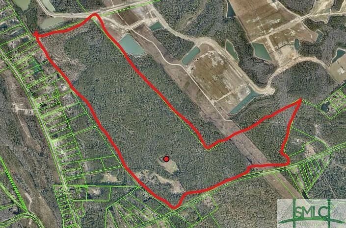 304 Acres of Land with Home for Sale in Bloomingdale, Georgia