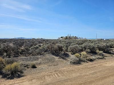2.7 Acres of Residential Land for Sale in Christmas Valley, Oregon