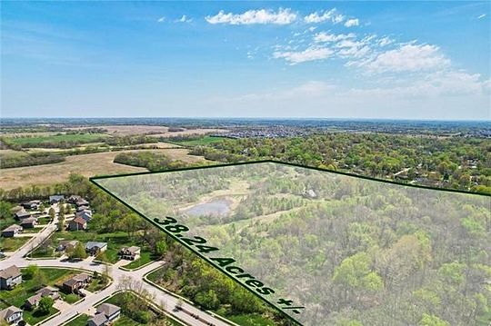 39.5 Acres of Land with Home for Sale in Kansas City, Missouri