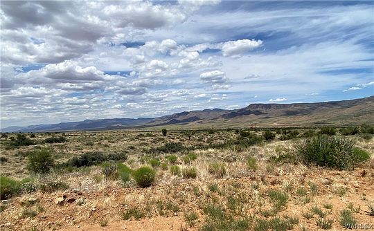 16.9 Acres of Recreational Land for Sale in Hackberry, Arizona