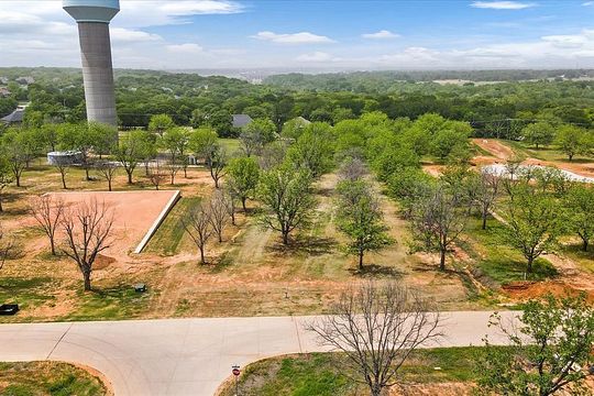 0.95 Acres of Residential Land for Sale in Granbury, Texas