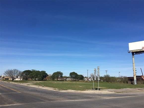 1.5 Acres of Commercial Land for Sale in Robstown, Texas