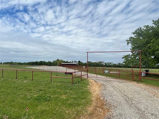 7.8 Acres of Land for Sale in Gober, Texas