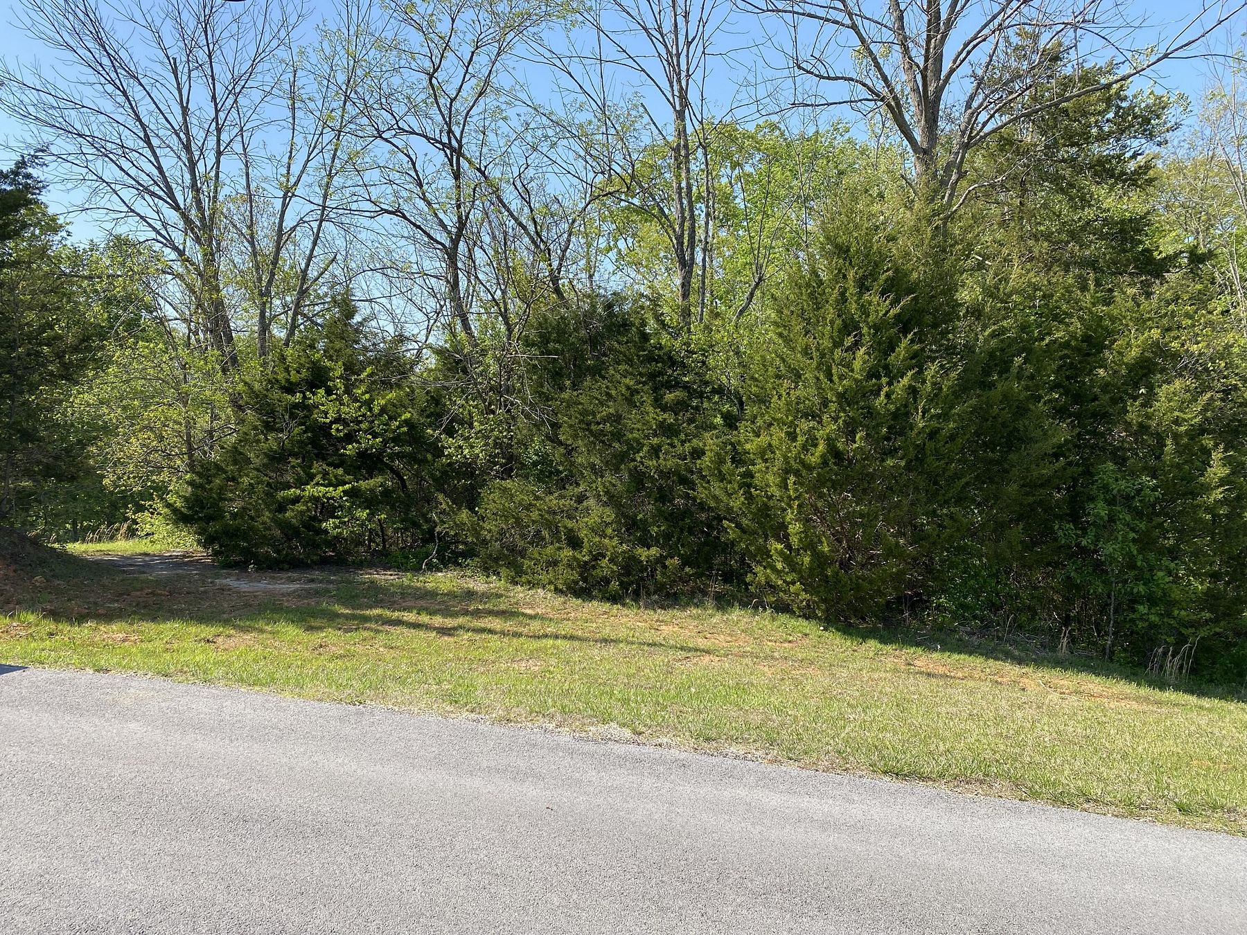 1.1 Acres of Land for Sale in Monticello, Kentucky