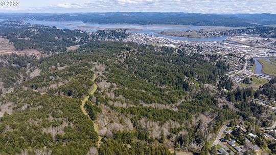 252 Acres of Land for Sale in Coos Bay, Oregon