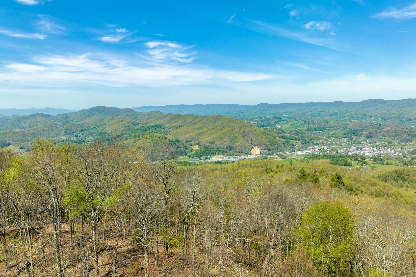 6.5 Acres of Residential Land for Sale in Mountain City, Tennessee