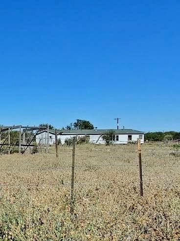 97.8 Acres of Land with Home for Sale in Somerset, Texas