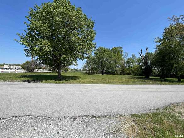 0.82 Acres of Commercial Land for Sale in Marion, Illinois